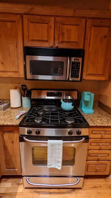 Magical Santa Fe Stay, Minutes From Town Square, Sleeps 4, Includes Free Parking And Outdoor Hot Tub! Exteriör bild