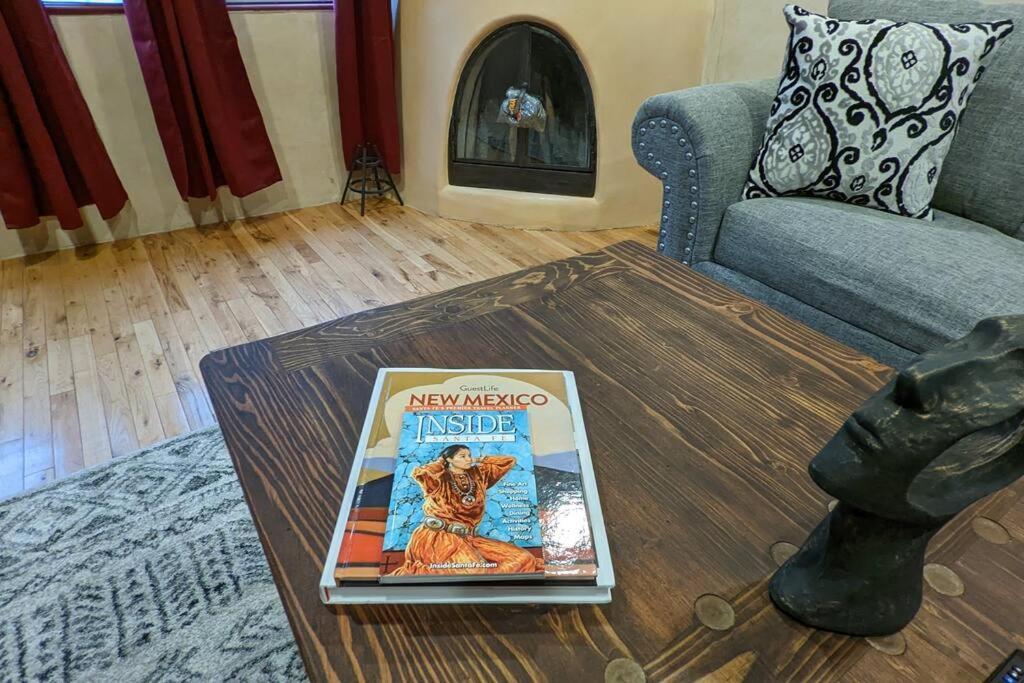 Magical Santa Fe Stay, Minutes From Town Square, Sleeps 4, Includes Free Parking And Outdoor Hot Tub! Exteriör bild